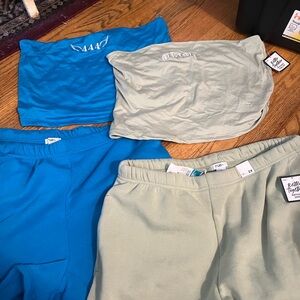 Bundle of two women’s set